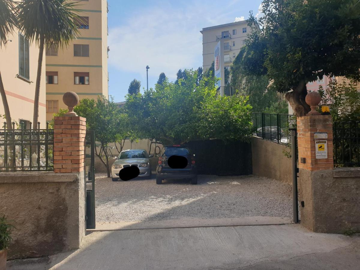 Willa Doralice Comfort House Free Private Parking Salerno Zewnętrze zdjęcie
